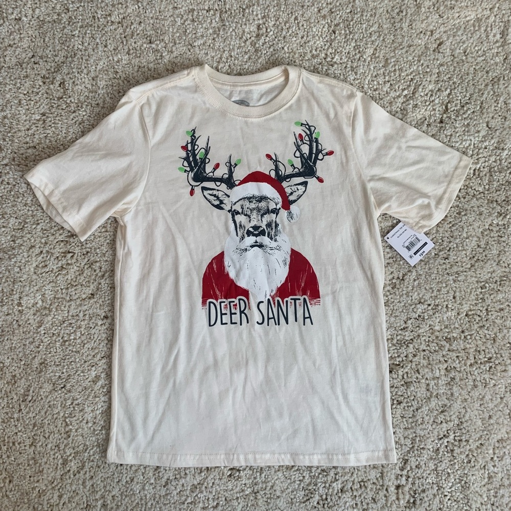 * Christmas tee 🎅🏼🧑🏼‍🎄